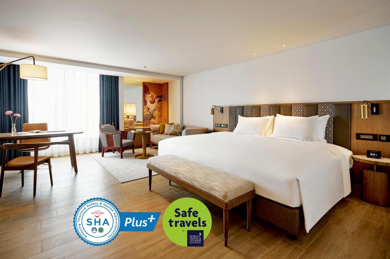 Junior Suite California King Bed,1274154502:JPEG