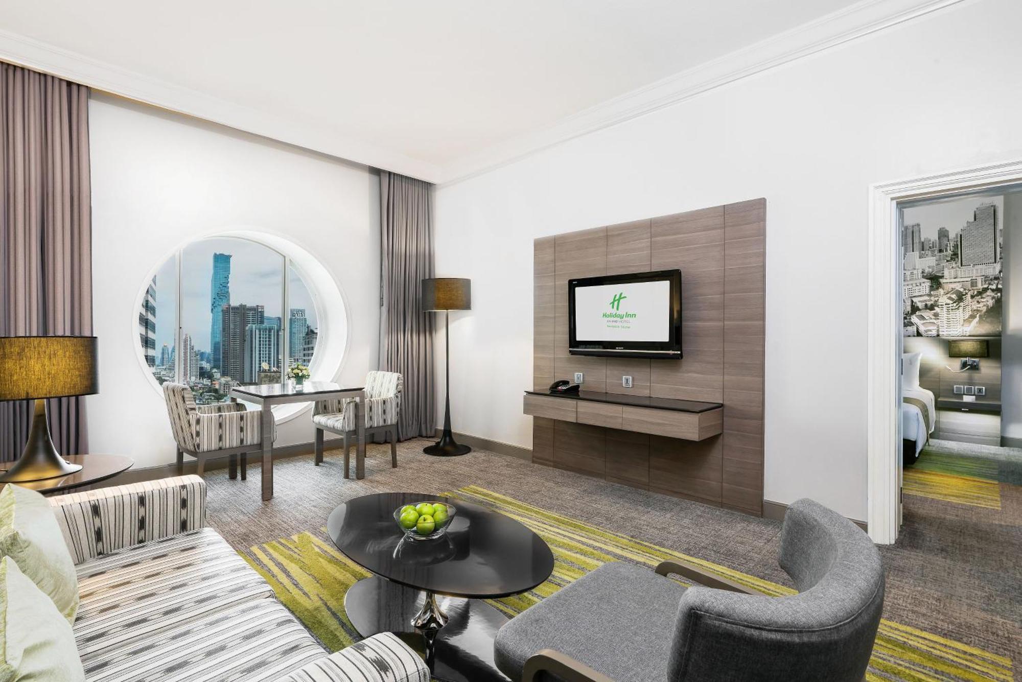 Suite mit 1 Schlafzimmer mit Kingsize-Bett und Stadtblick